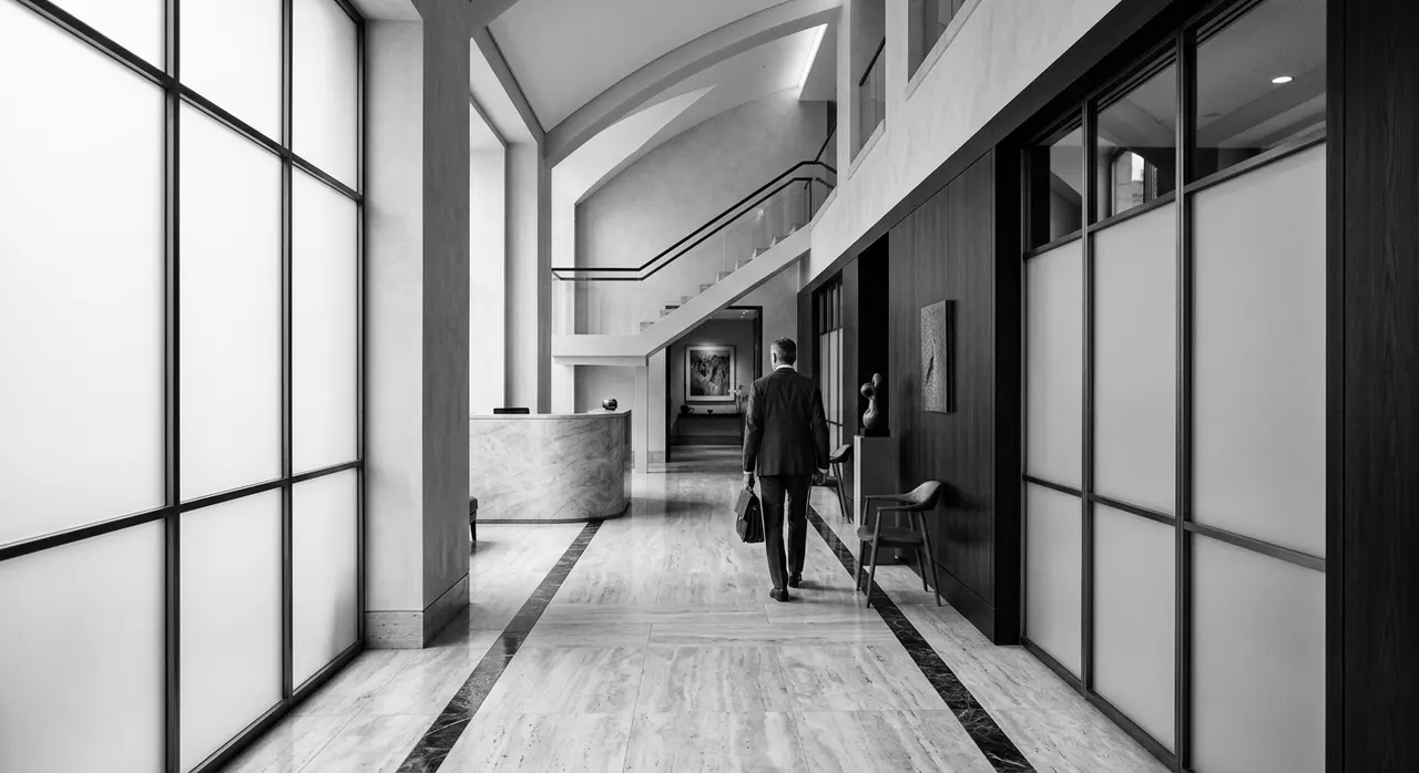 De hal van een private bank in Hongkong